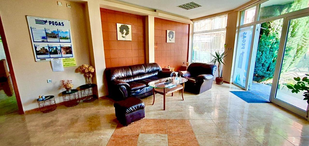 Family Hotel Aqua Ravda Kültér fotó