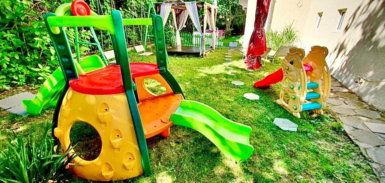 Family Hotel Aqua Ravda Kültér fotó